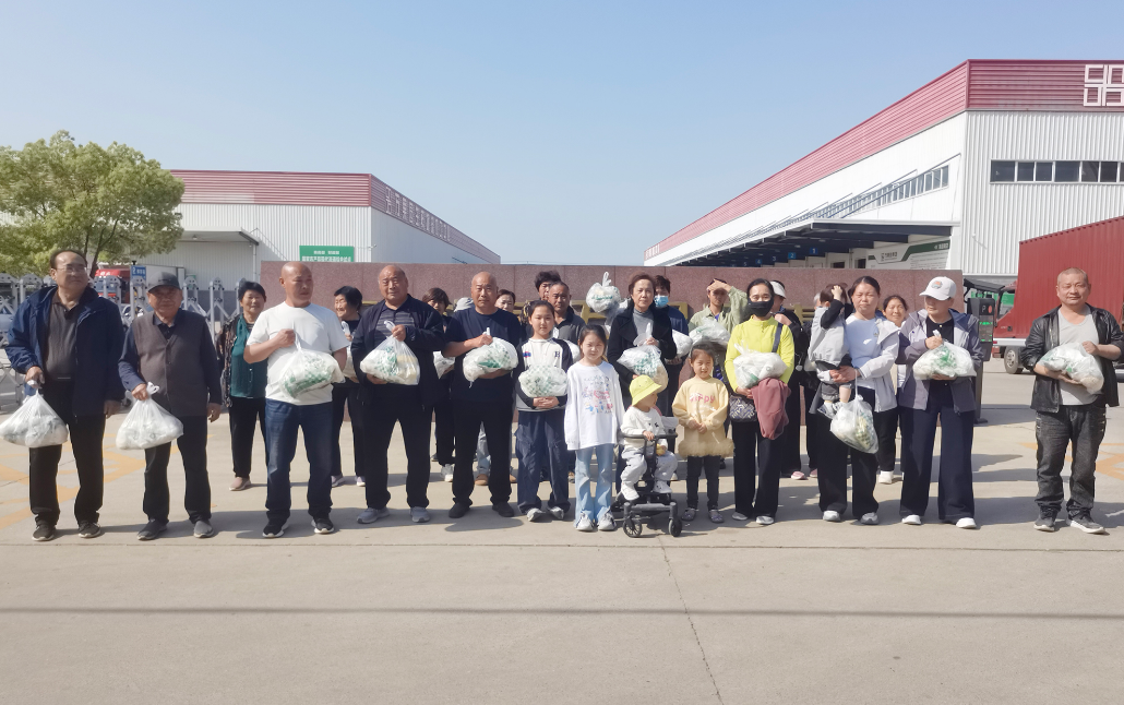 商业连锁生鲜加工中心组织顾客参观