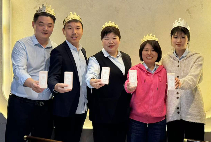 关爱团队  分享温馨