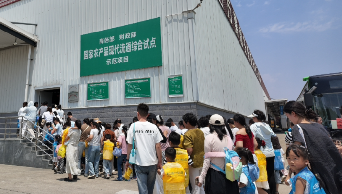 探秘万果园·研学促成长  万果园集团“万人研学”活动持续走深走实